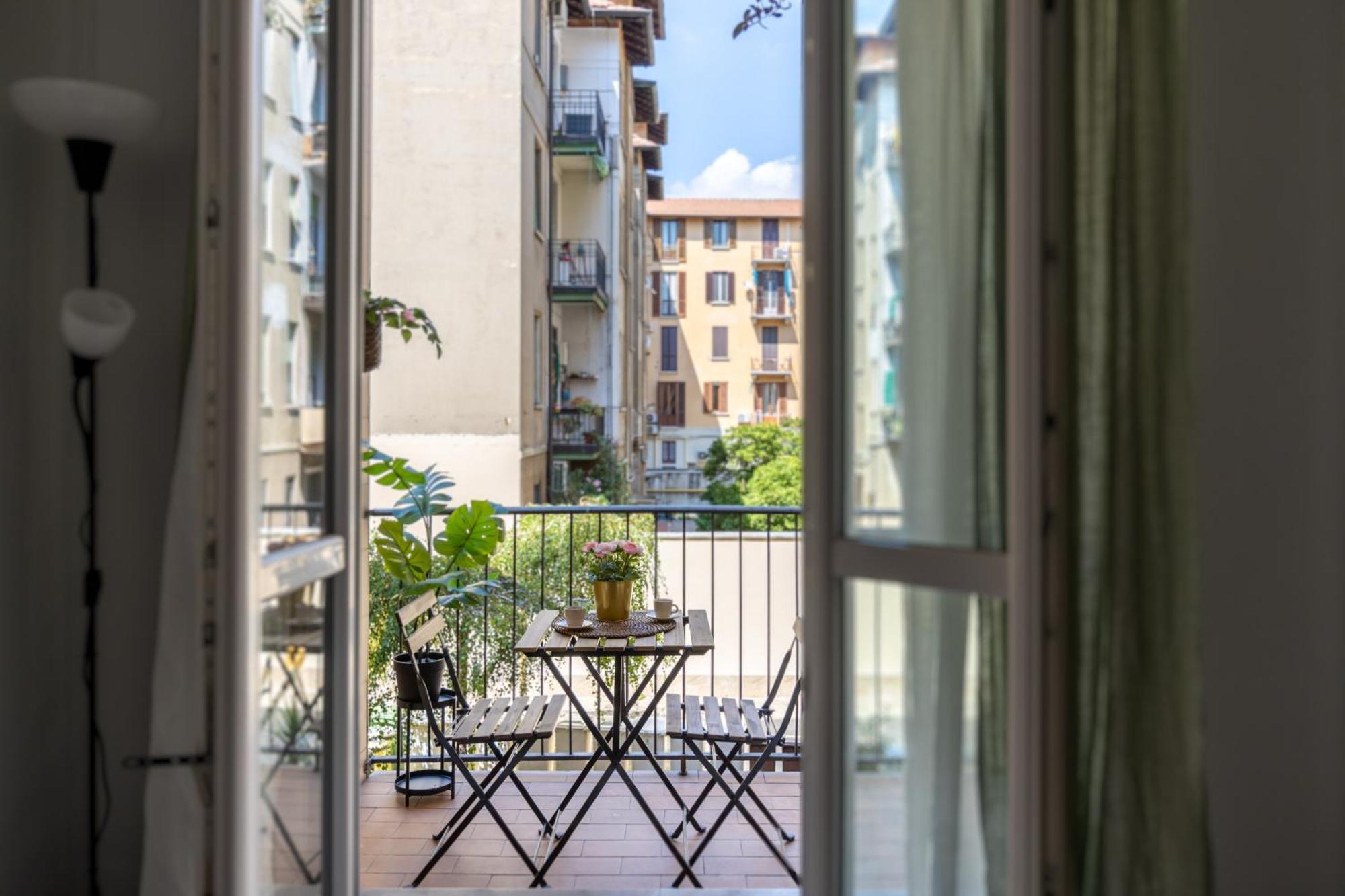8 Min Dalla Metro Casa Elegante Con Netflix E Wifi Milano Eksteriør billede
