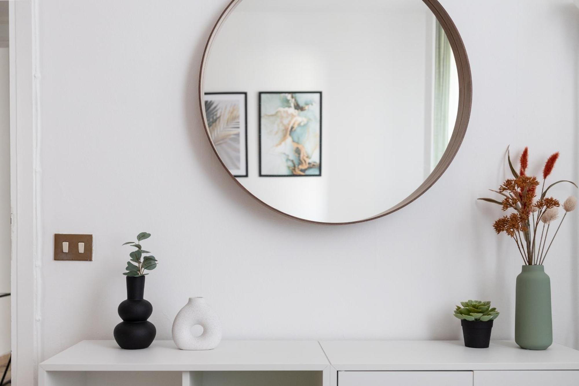 8 Min Dalla Metro Casa Elegante Con Netflix E Wifi Milano Eksteriør billede