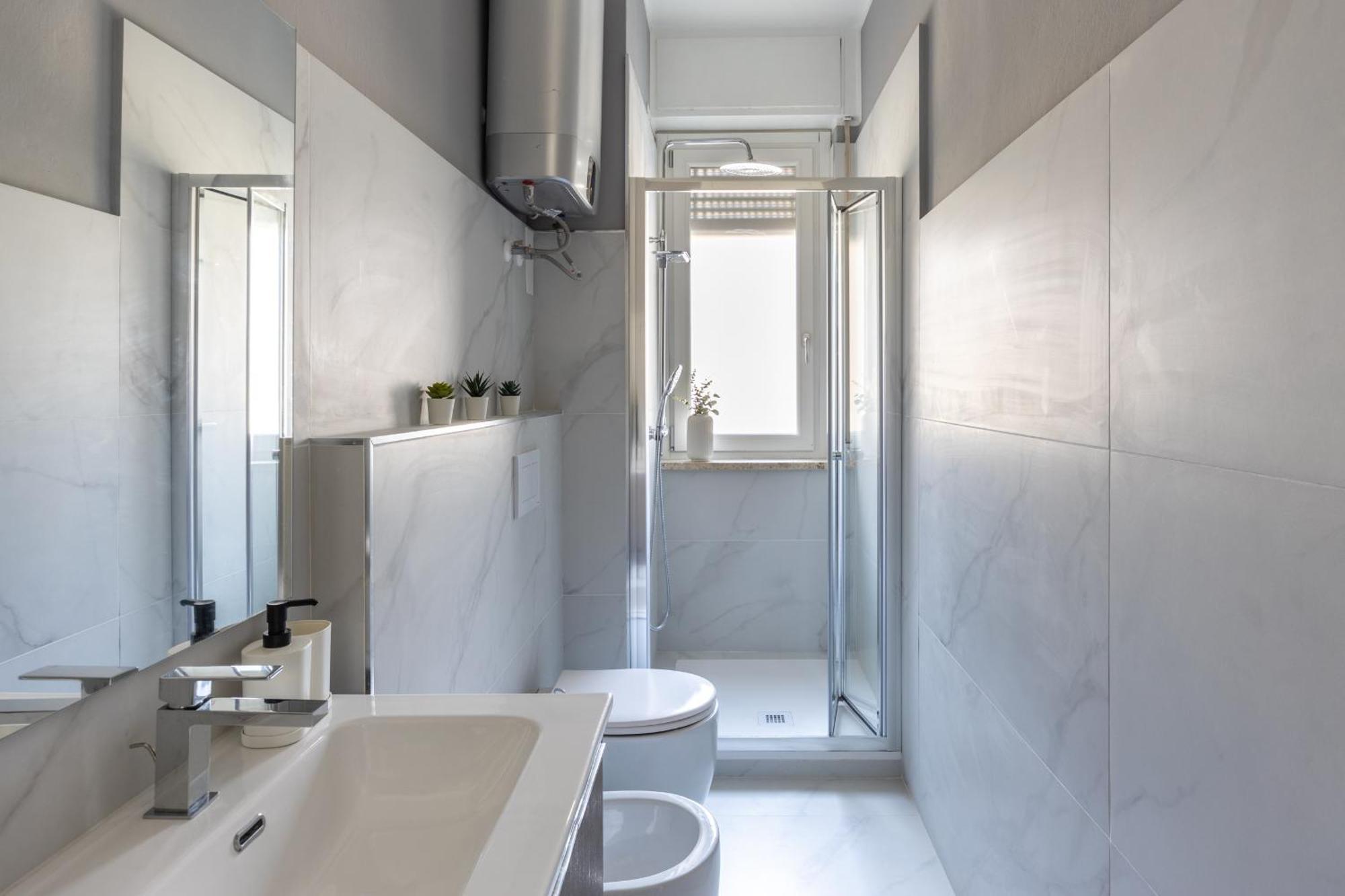 8 Min Dalla Metro Casa Elegante Con Netflix E Wifi Milano Eksteriør billede